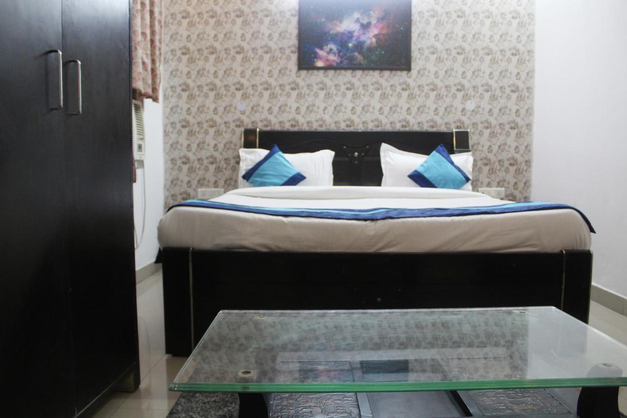 Hotel Trio Residency Near Noida City Center 외부 사진